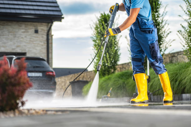 Best Commercial Pressure Washing  in Firebaugh, CA